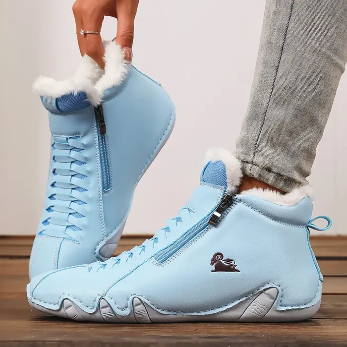 Offre spéciale dames baskets hautes bleu clair avec doublure en peluche fermeture éclair conception chaussures décontractées à la mode fausse fourrure bottines femmes