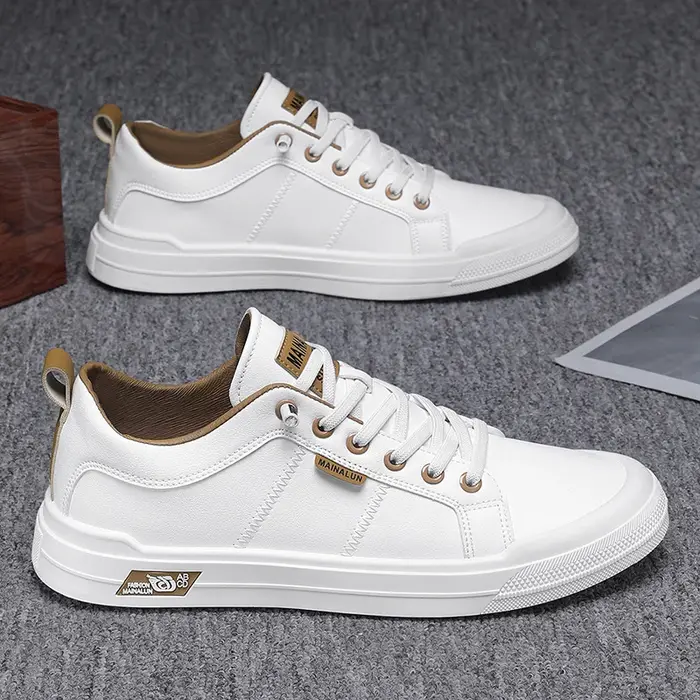 Chaussures de sport, 3 couleurs