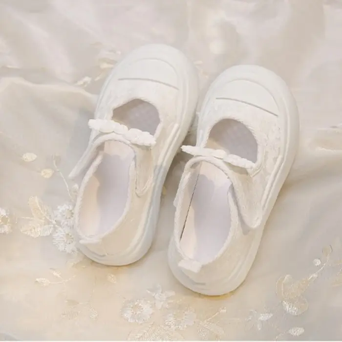 Chaussures décontractées en toile pour filles avec ornements mignons