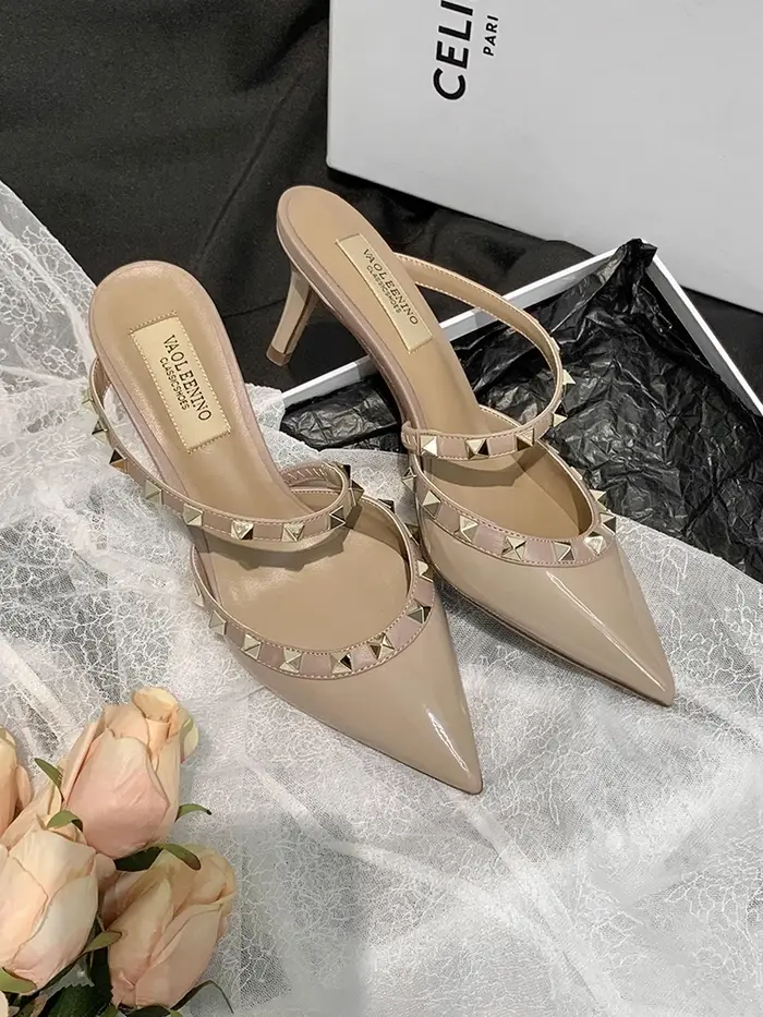 Sandales à talons d'été marque de luxe Rivets Slingbacks pantoufles mode bout pointu en cuir talons