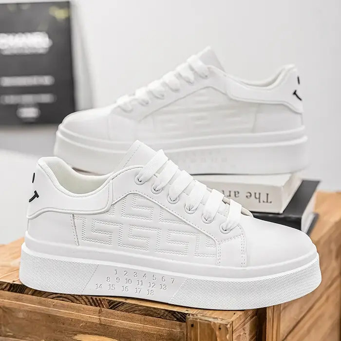 Baskets plateforme respirantes pour hommes – Collection été-automne 2026 – Chaussures de sport décontractées blanches confortables à lacets