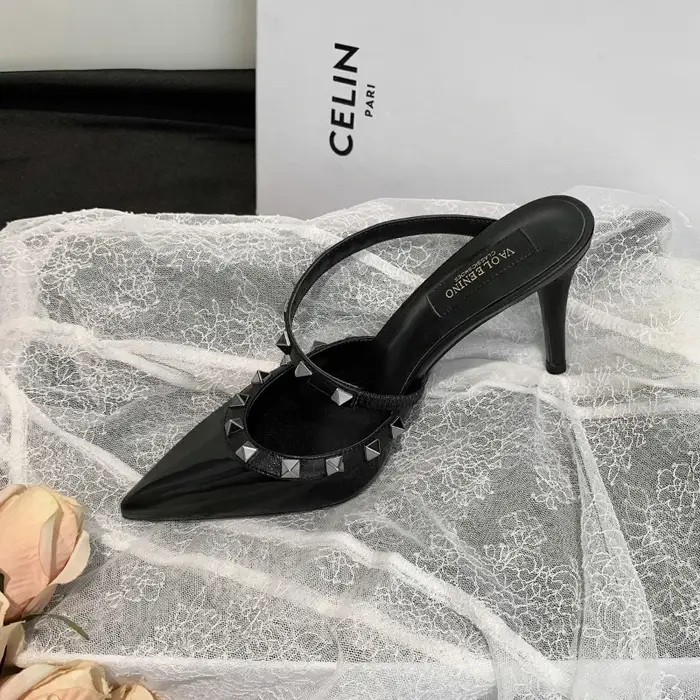 Sandales à talons d'été marque de luxe Rivets Slingbacks pantoufles mode bout pointu en cuir talons