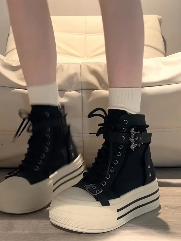 2025 Chaussures montantes rétro noires en toile pour femmes – Baskets à plateforme épaisse pour une 