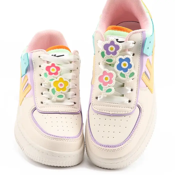 Breloques de chaussure de fleur en plastique conception lacets Clips boucle lacets de chaussure déco