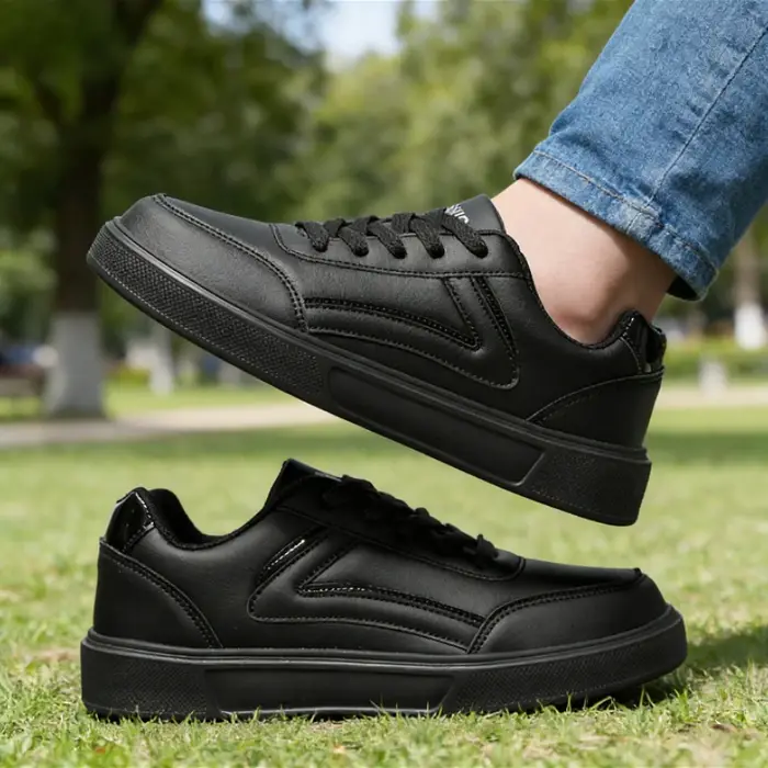 Chaussures classiques en cuir noir pour femmes