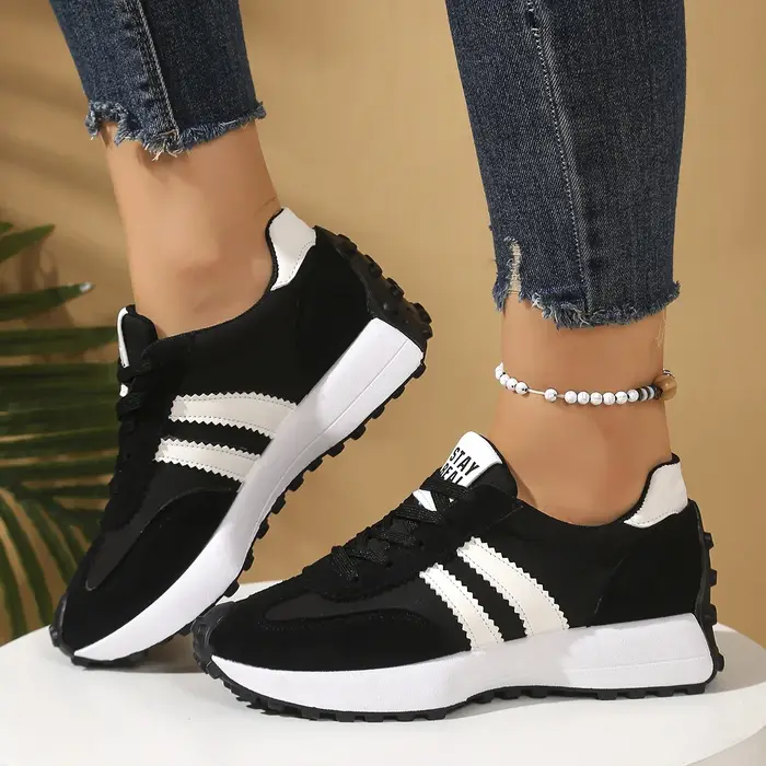 2025 femmes baskets printemps nouveau luxe plat confortable sans lacet doux tendance