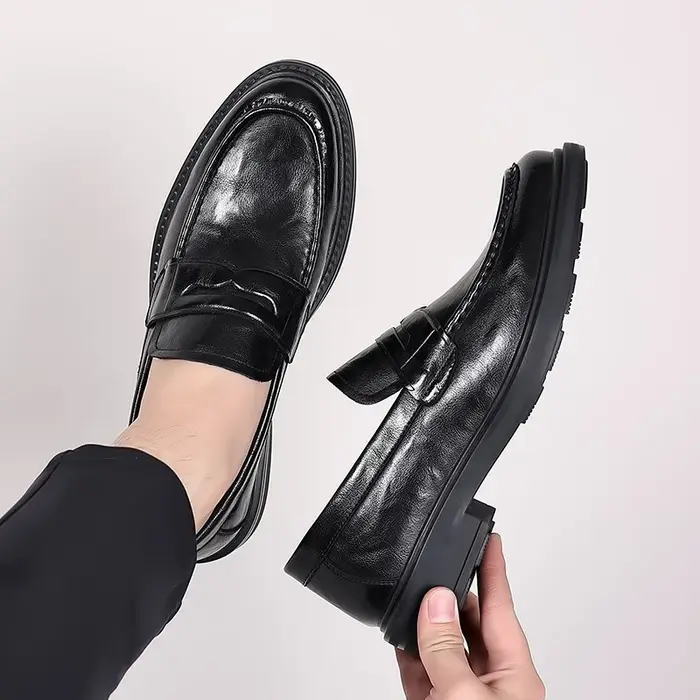Chaussures italiennes à enfiler en cuir haut de gamme pour hommes