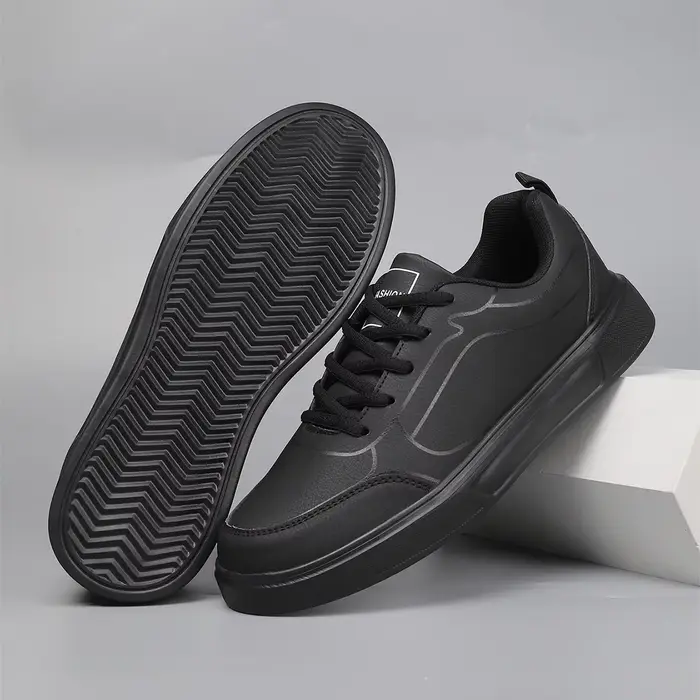 Nouveaux hommes légers baskets hiver