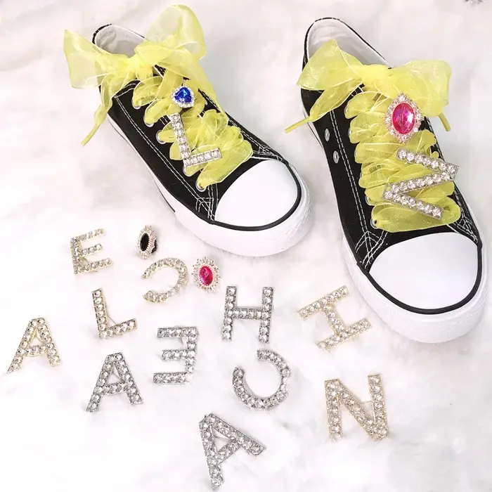 Lacets de décoration en fil de neige en métal, lettres de diamant, accessoires de chaussures à stras