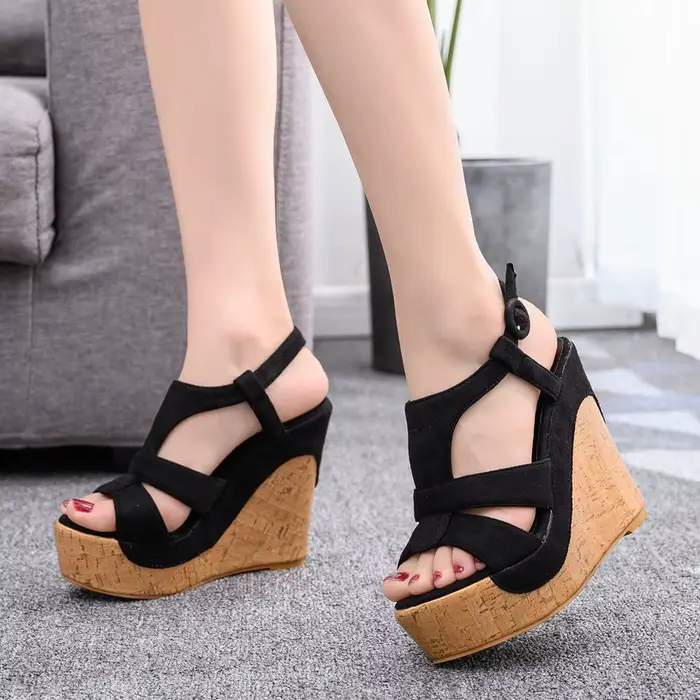Sandales compensées à plateforme pour femme