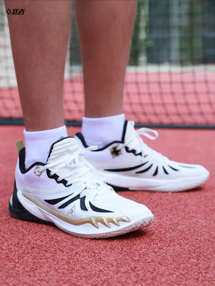 RIGORER Chaussures de basket-ball AR3 Apollo & Hitman Pro pour hommes – Austin Reaves Signature