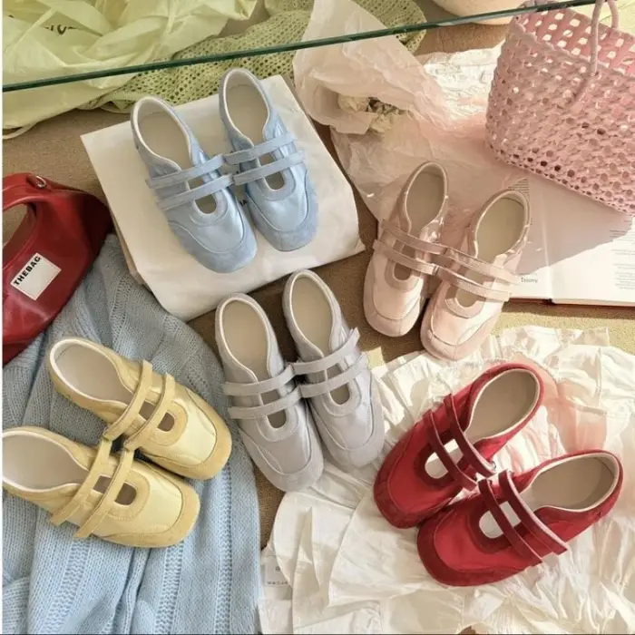 Nouvelles baskets Mary Jane en daim pour femme 2026