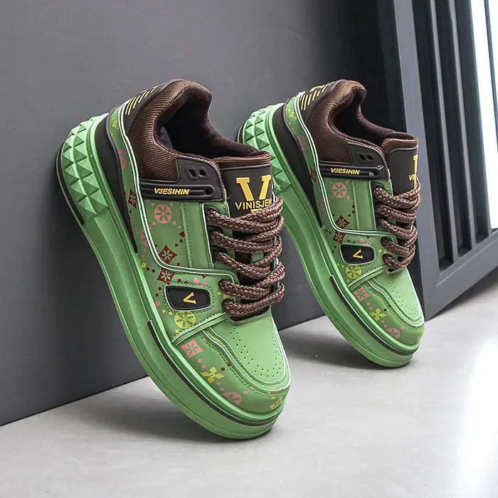 Chaussures légères et respirantes en maille de couleurs mélangées pour hommes