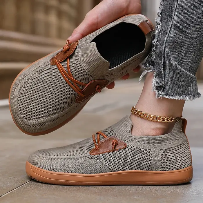 Baskets simples à pieds larges pour femmes
