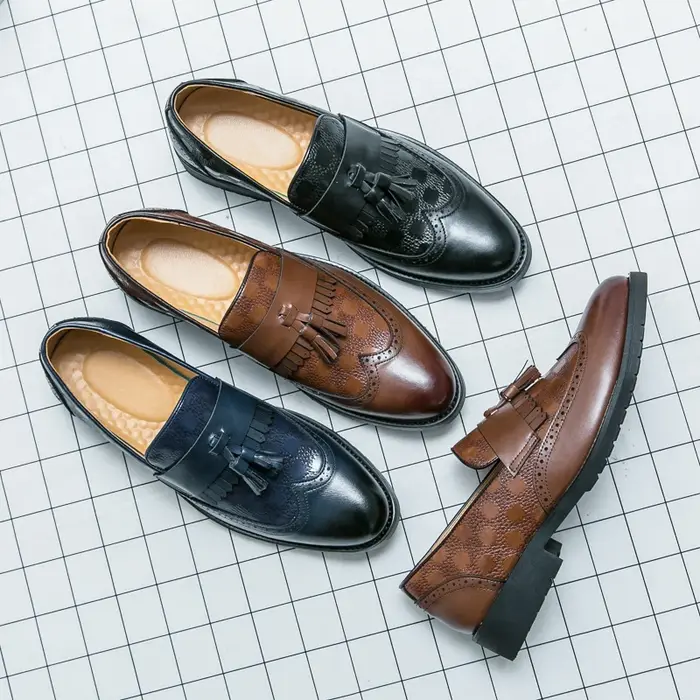 Chaussures de sport décontractées pour hommes Four Seasons, mocassins à franges originaux de créateur tendance, chaussures en cuir pointues pour affaires et tenues habillées, grande taille 48