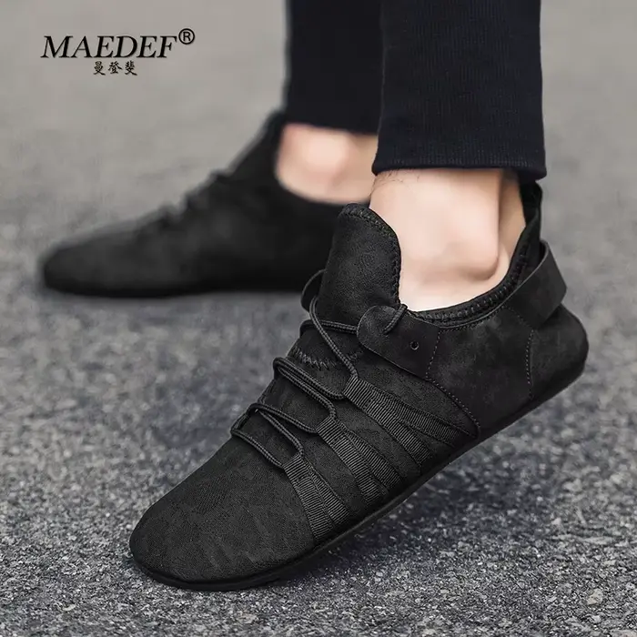 Chaussures légères pour hommes