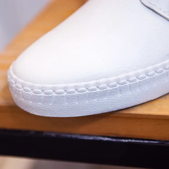 Femmes baskets blanches couleur unie Style de base tout Match dame chaussures talon plat en cuir souple à lacets bonne qualité filles chaussure noir