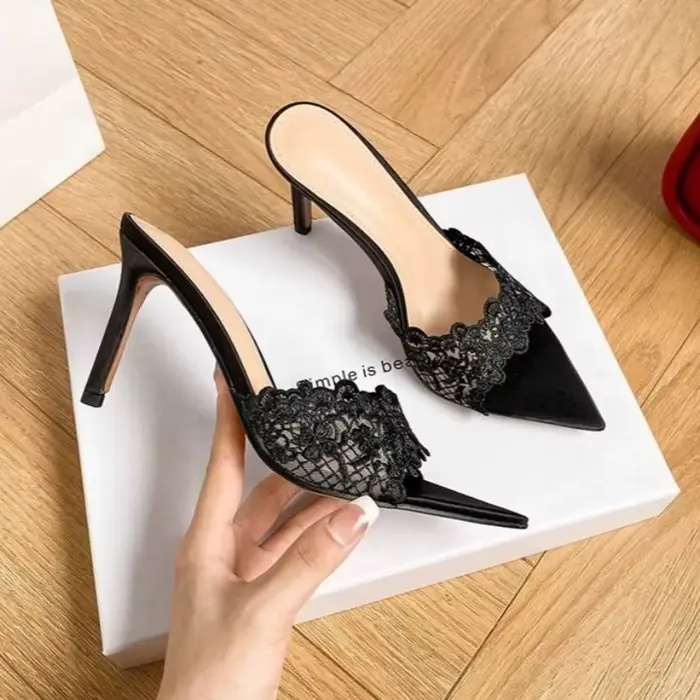 Pantoufles à talons hauts pour femmes