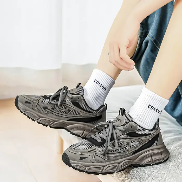 Chaussures décontractées rétro pour hommes, style « Dad Shoes », été 2026, semelle épaisse, respirantes, antidérapantes, pour la randonnée et le streetwear
