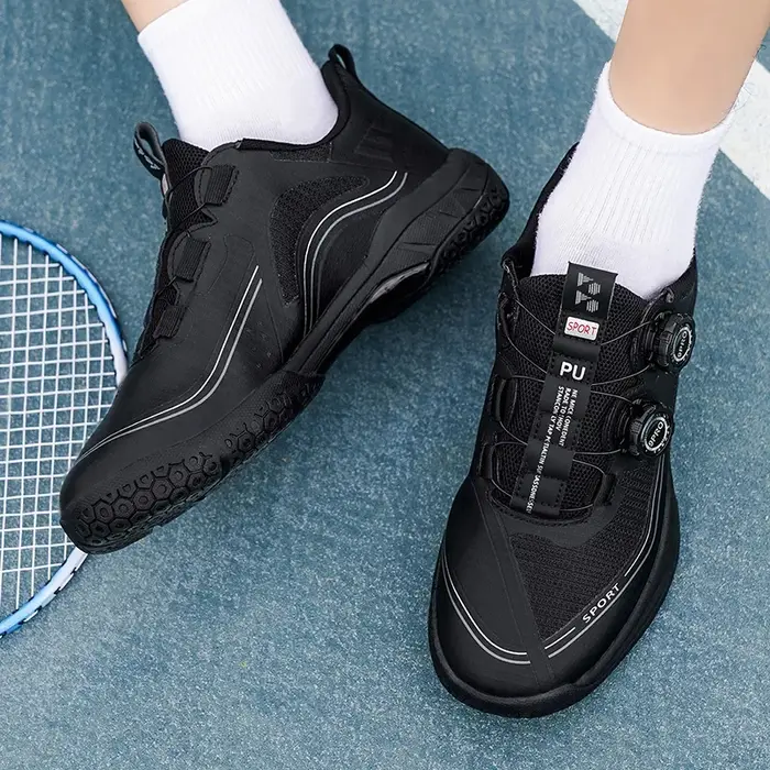 Nouvelles chaussures de Badminton pour hommes et femmes