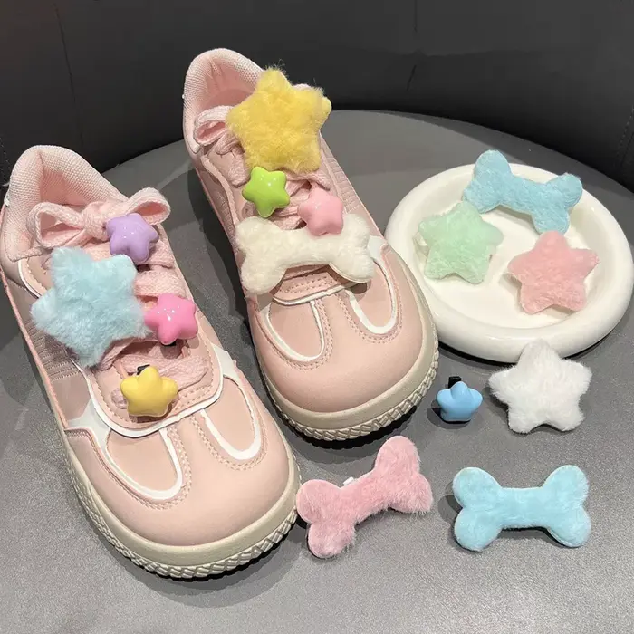 Peluche étoile chaussure boucle ornements personnalité mignon os moelleux