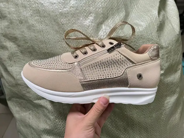 Nouvelles baskets compensées pour femmes chaussures vulcanisées légères pour femmes chaussures respi