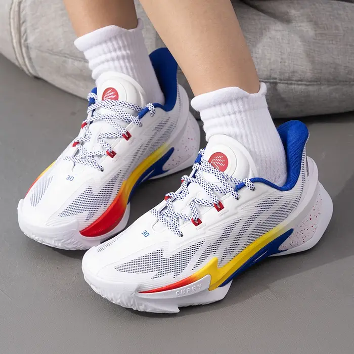 Chaussures de sport Under Armour pour hommes et femmes