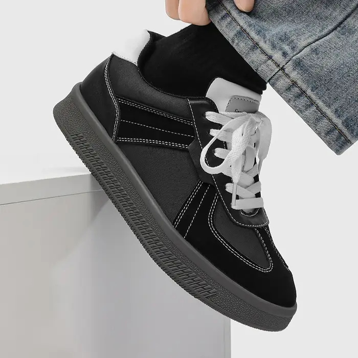 Nouvelles baskets de sport vintage noires à blocs de couleur pour hommes