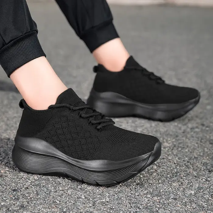 Chaussures de sport beiges à semelles incurvées épaisses pour hommes et femmes, chaussures de sport