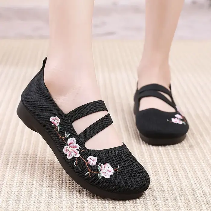 Chaussures plates brodées à enfiler pour femmes