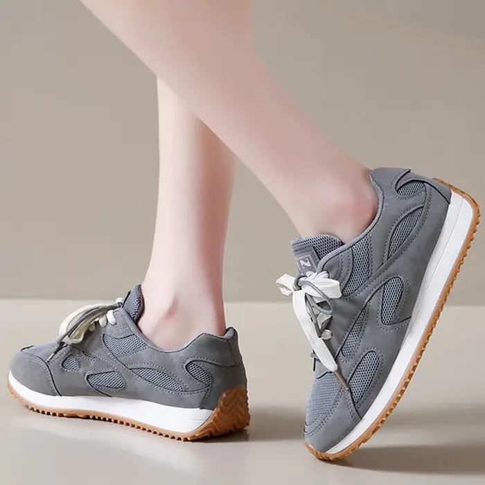 Baskets à lacets grises pour femmes