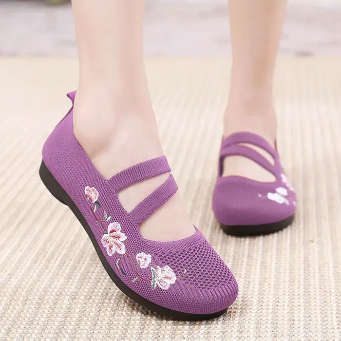 Chaussures plates brodées à enfiler pour femmes