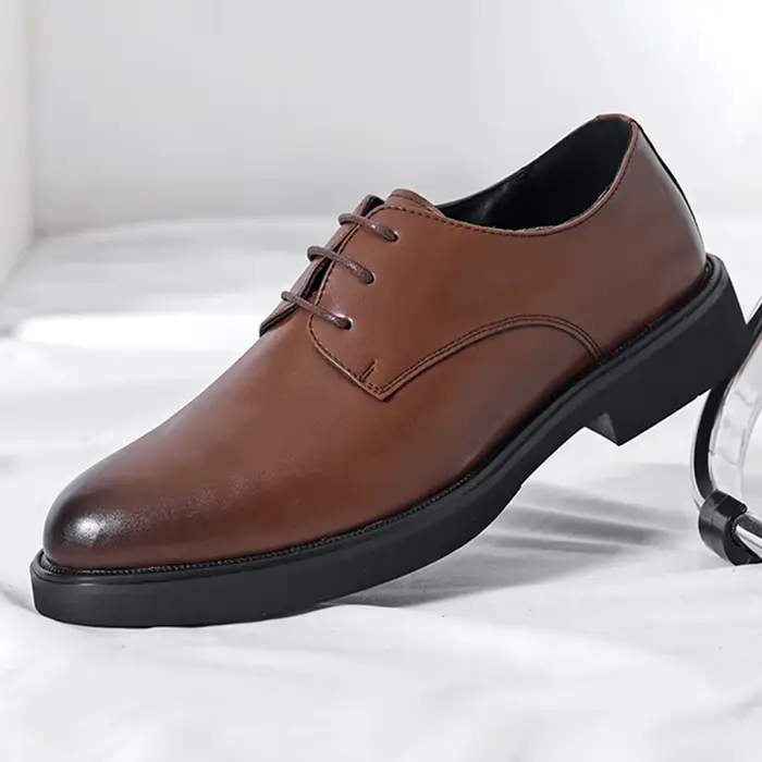 Chaussures de bureau en cuir Brogue classiques pour hommes