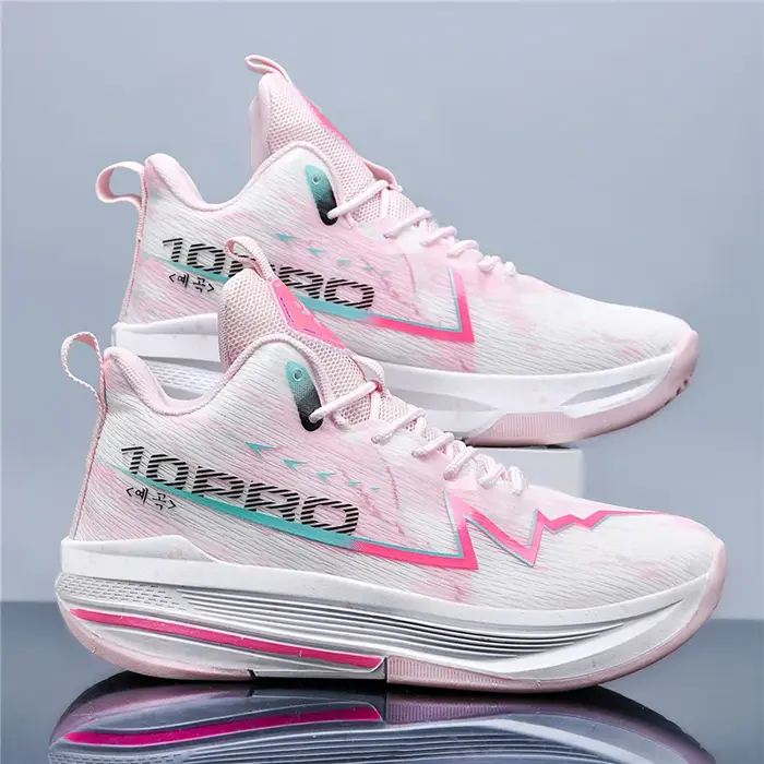 Nouvelles chaussures de basket-ball à tige haute