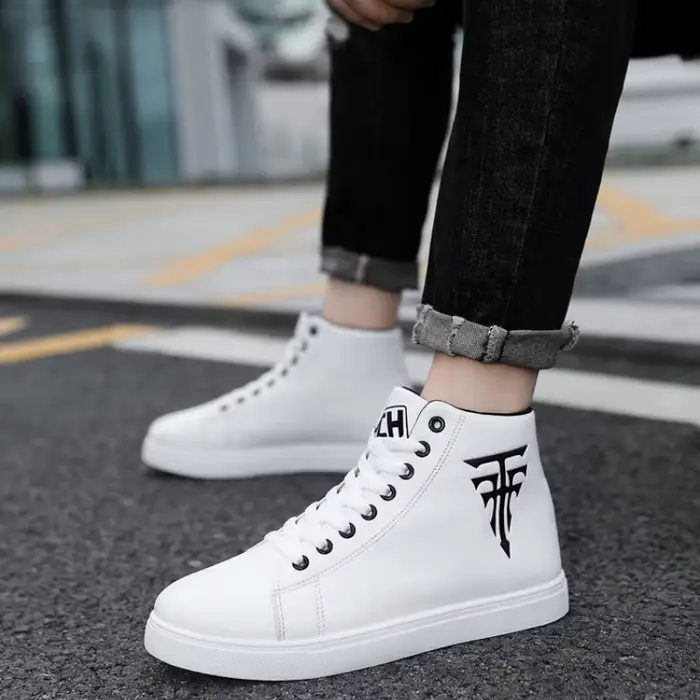 Baskets blanches haut hommes chaussures vulcanisées chaussures de loisir à la mode chaussure de course en plein air antidérapant à lacets hommes chaussures Tenis Hombres