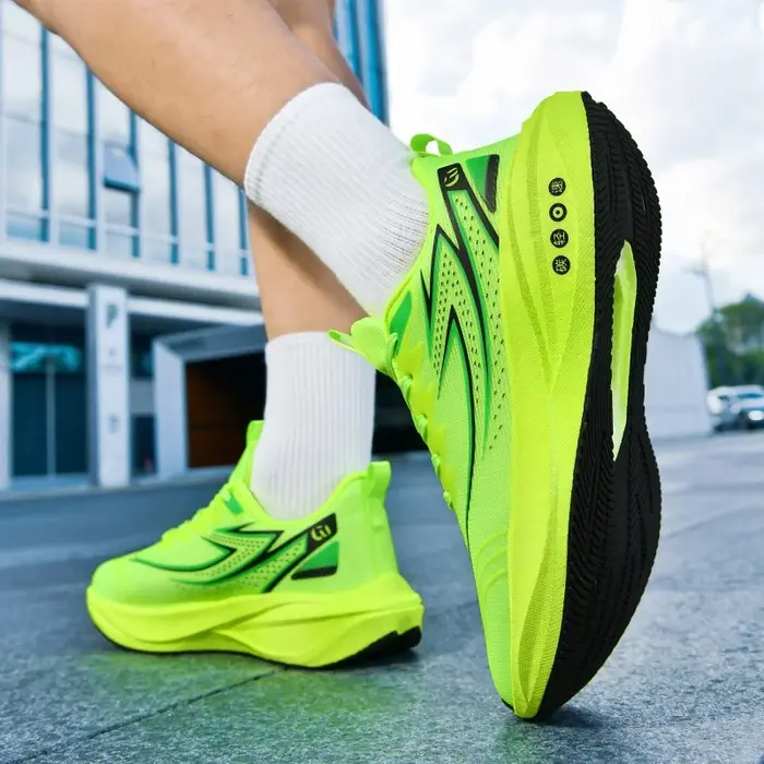 Chaussures de course pour femmes, style sport décontracté, baskets d'automne et d'hiver, couleur unie, toutes saisons, coupe basse, bout rond, à lacets, adaptées à la course, à la randonnée et à un us