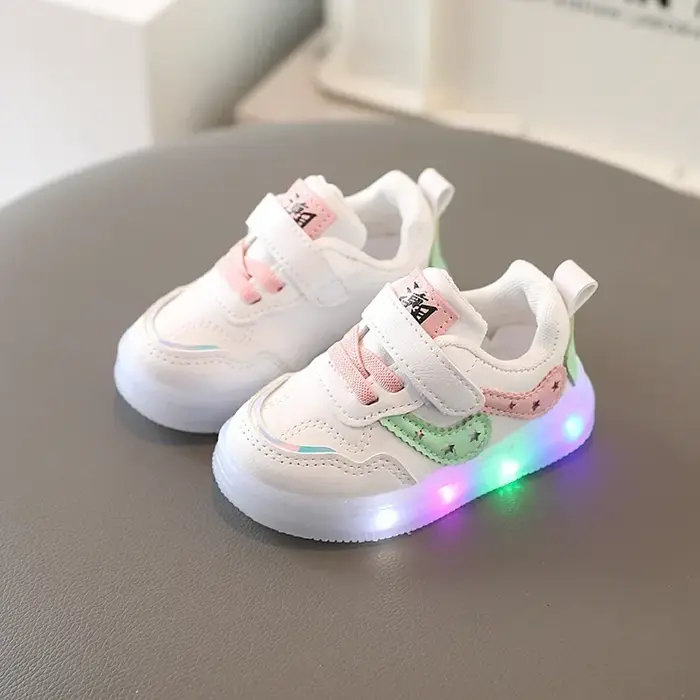 Tenis enfants Led chaussure garçons filles baskets éclairées chaussure lumineuse pour enfants à semelles souples respirant décontracté infantile enfant en bas âge bébé chaussures