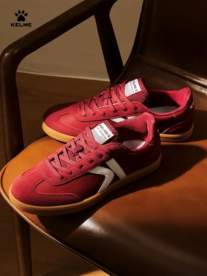 Chaussures d'entraînement allemandes Kelme