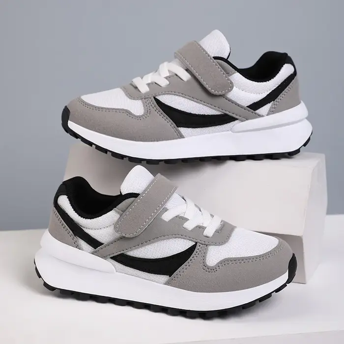 Baskets pour enfants 2025 chaussures de course athlétiques légères pour enfants mode filles garçons chaussures en plein air décontracté Snekaker chaussures de marche nouveau