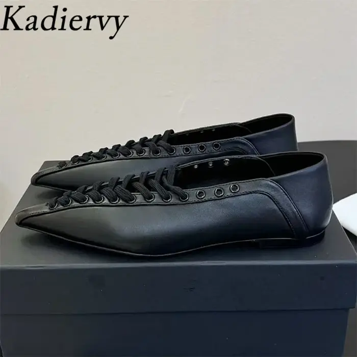 Nouvelles chaussures plates pour femmes à bout pointu