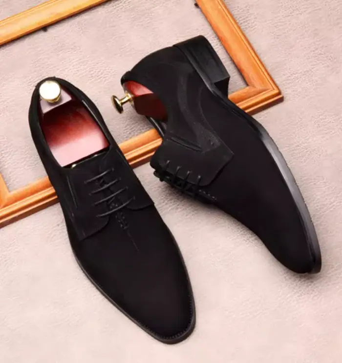 Chaussures en cuir suédé pour hommes