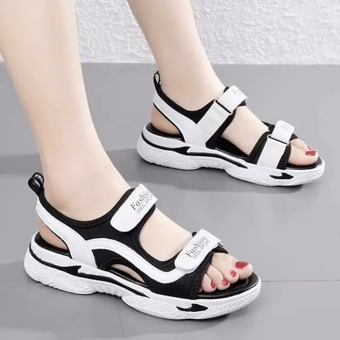 Femme chaussures plate-forme extérieure sandales en cuir pour femmes plage quotidien VIP Chic et élé