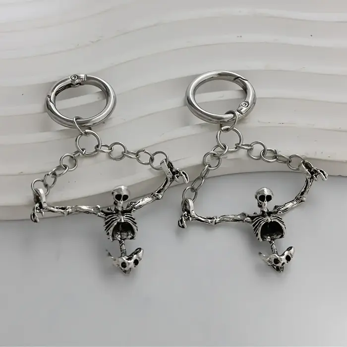 2 clips de chaussures gothiques avec crâne et os, accessoires pour baskets, idéaux pour les fêtes d'