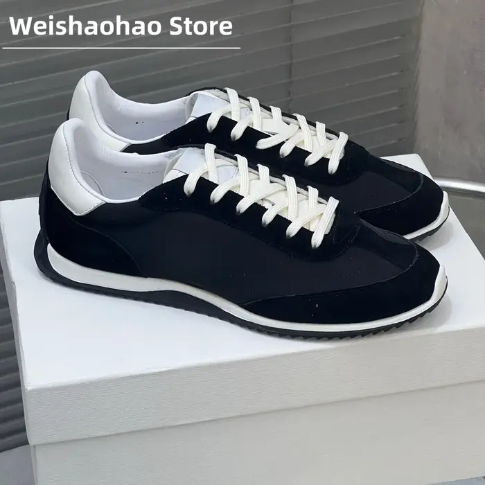 Nouvelle Collection Printemps 2026 : Chaussures Athlétiques Femme – Design Minimaliste Bicolore, Bout en Forme d'Amande, Lacets, Confortables et Décontractées