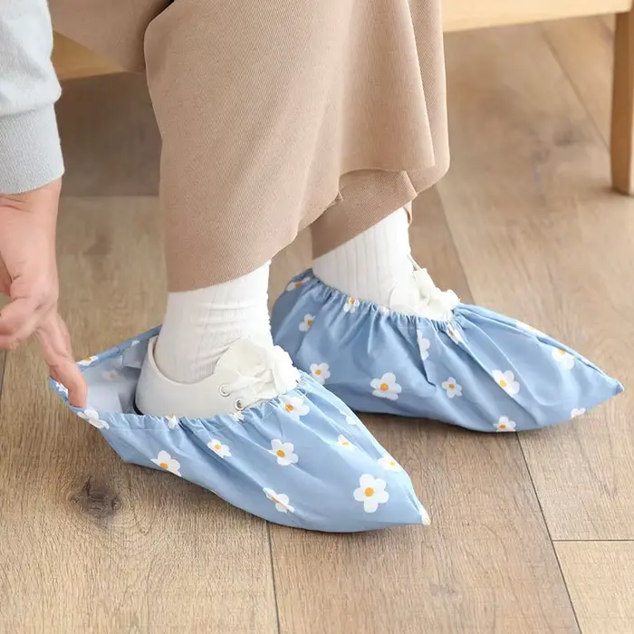 Couvre-chaussures en tissu lavé