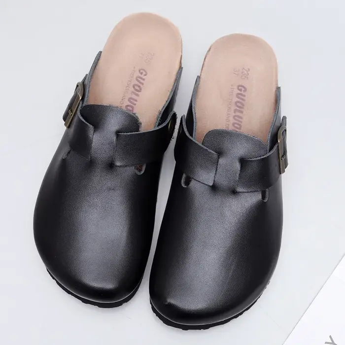 Pantoufles en cuir PU pour hommes et femmes