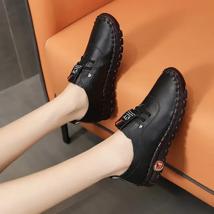 Baskets femmes chaussures mocassins à lacets en cuir plat nouveau printemps décontracté confortable maman Chaussure