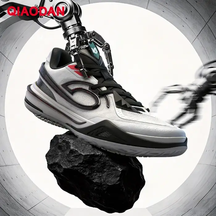 QIAODAN 2026 Chaussures de basketball professionnelles et pratiques pour hommes