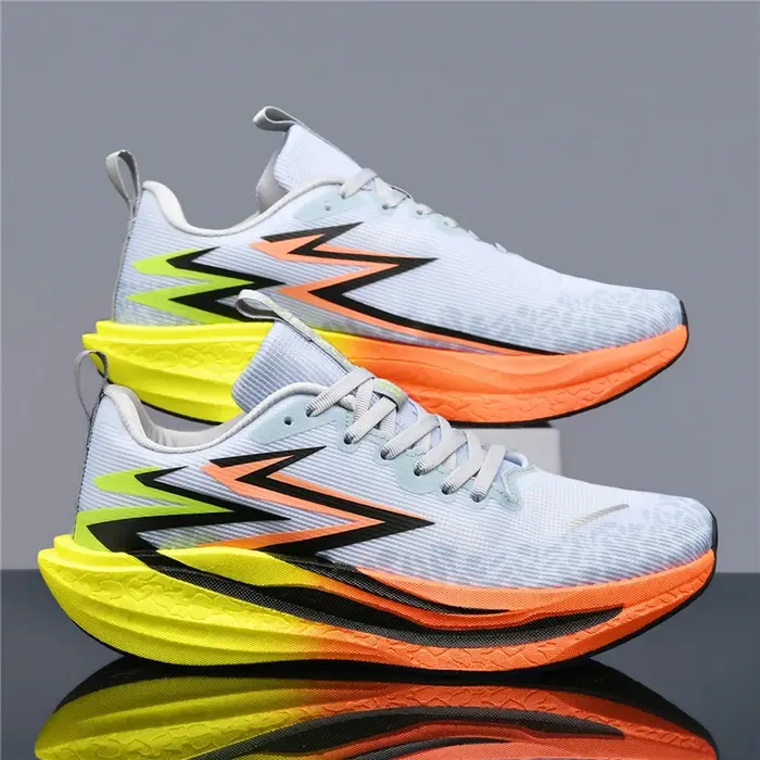 Chaussures de course pour hommes, baskets de sport pour marathon, avec plaque en carbone, respirante