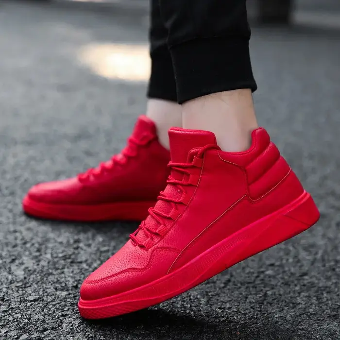 Chaussures de Skate montantes en cuir rouge pour hommes, baskets plates à lacets, polyvalentes, déco